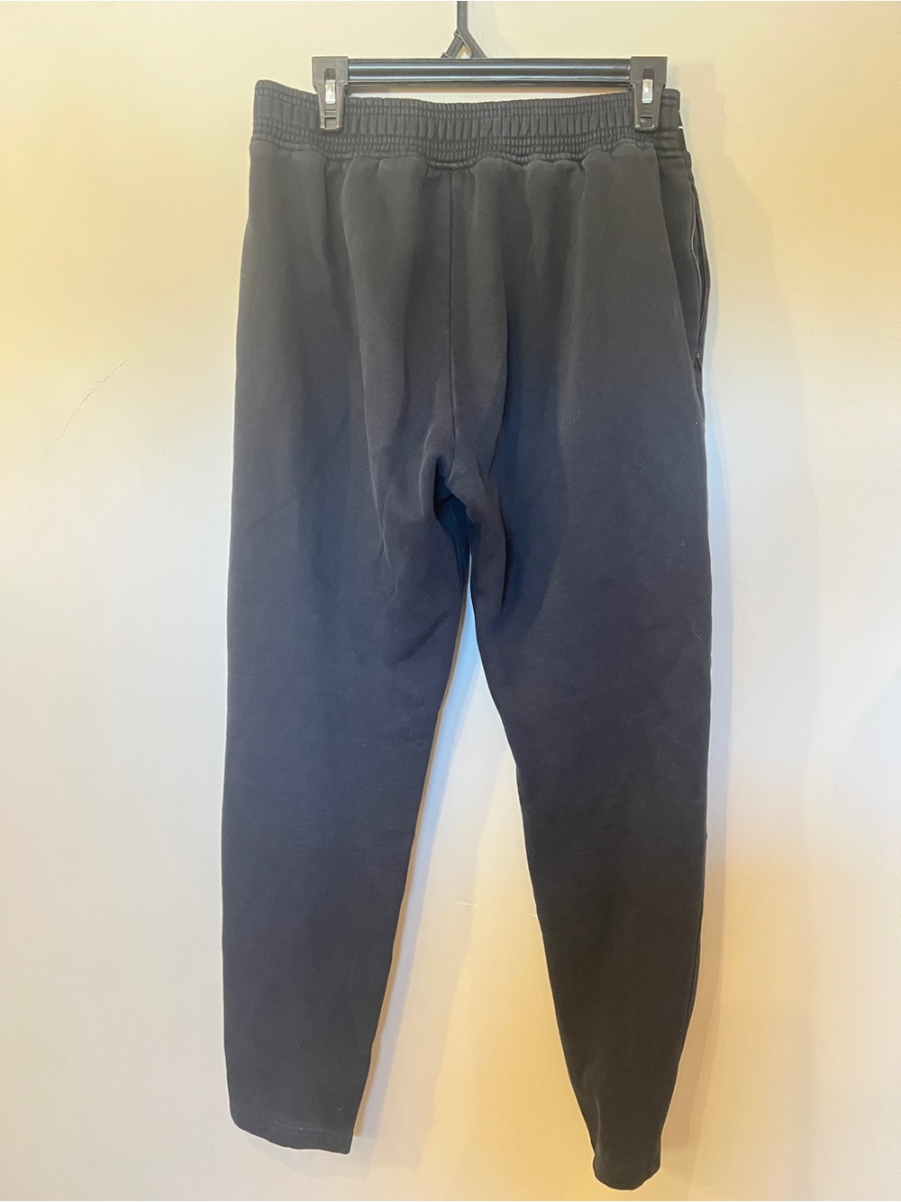 Gymshark Men’s Black Logo Waistband Straight Leg Sweatpants Medium - Picture 3 of 6